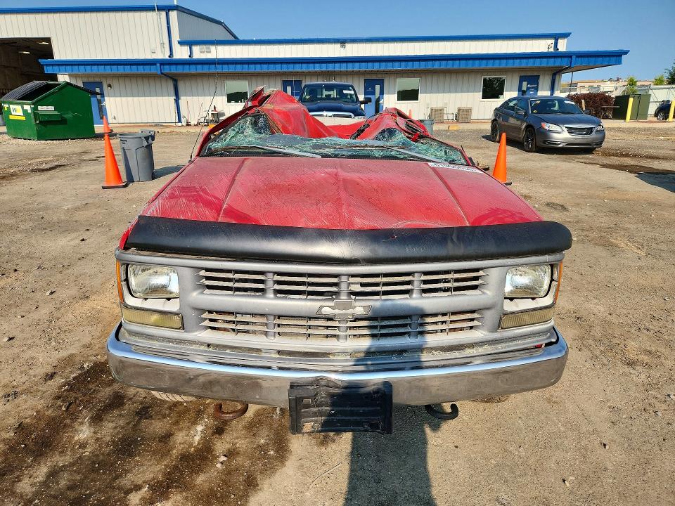 61906656 :رقم المزاد ، 1GCGC29R6WE205692 vin ، 1998 Chevrolet Gmt-400 مزاد بيع
