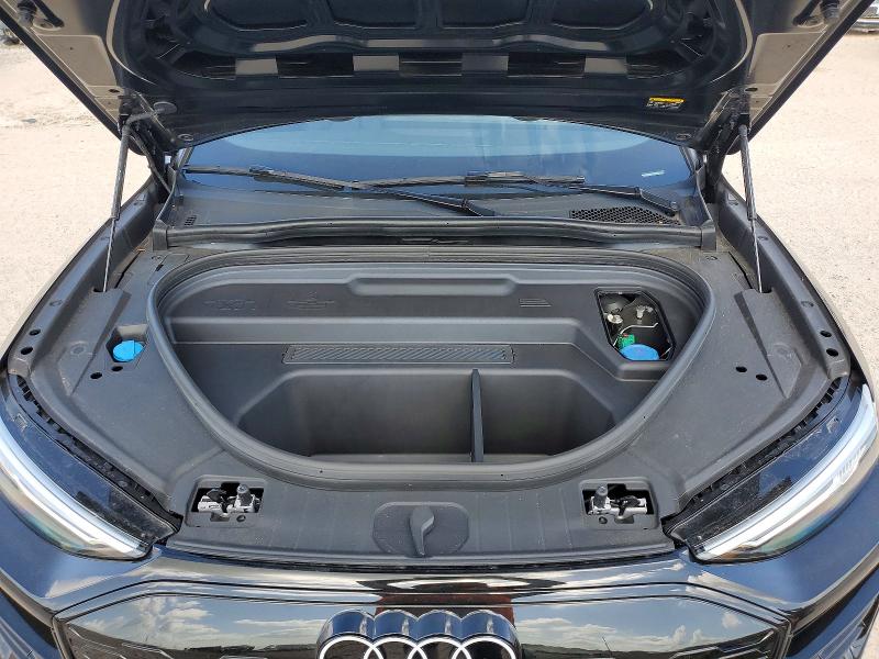 59642656 :رقم المزاد ، WA114BGF4SA044735 vin ، 2025 Audi Q6 E-tron مزاد بيع