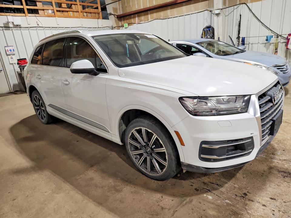 Продажа на аукционе авто 2017 Audi Q7, vin: WA1LAAF79HD015454, номер лота: 63239606