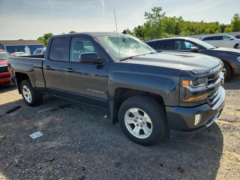 Продажа на аукционе авто 2017 Chevrolet Silverado, vin: 1GCVKREC8HZ314767, номер лота: 61294766