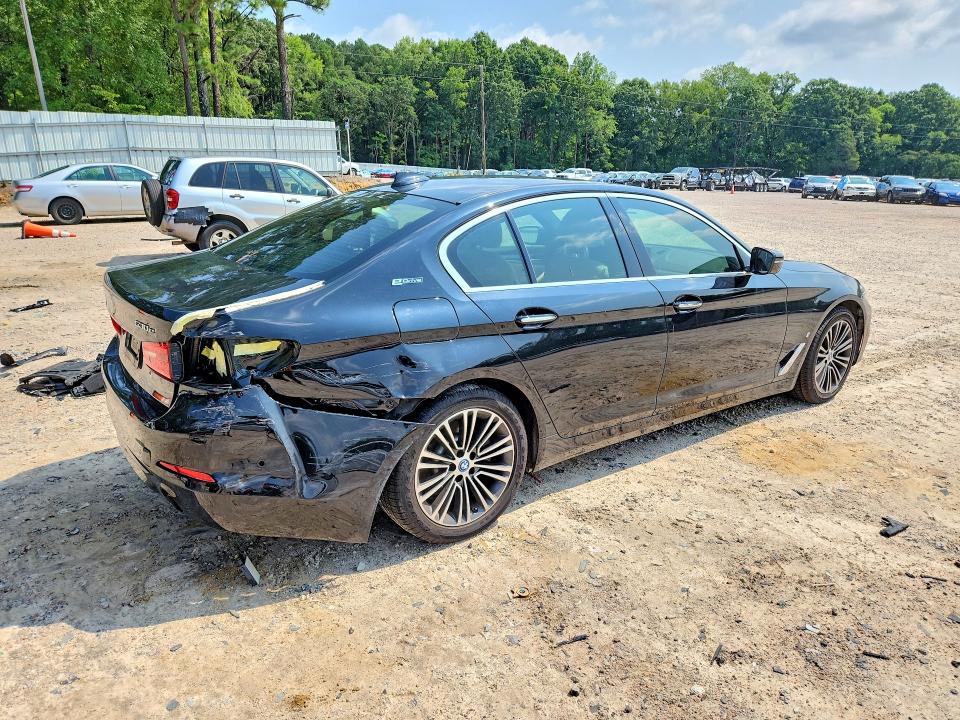 62829826 :رقم المزاد ، WBAJA9C56JB032726 vin ، 2018 Bmw 530e مزاد بيع