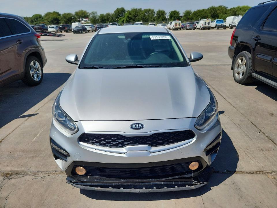 2020 Kia Forte მანქანა იყიდება აუქციონზე, vin: 3KPF24AD5LE186739, აუქციონის ნომერი: 63153986