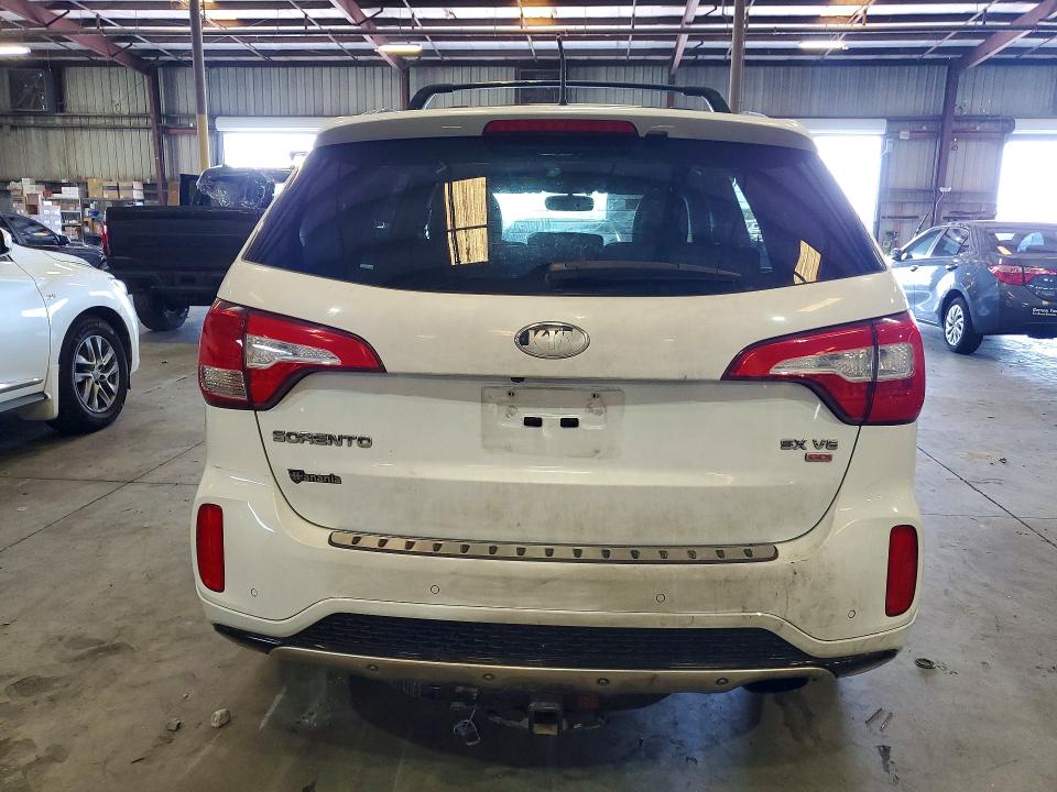 2014 Kia Sorento მანქანა იყიდება აუქციონზე, vin: 5XYKW4A72EG529302, აუქციონის ნომერი: 62447236