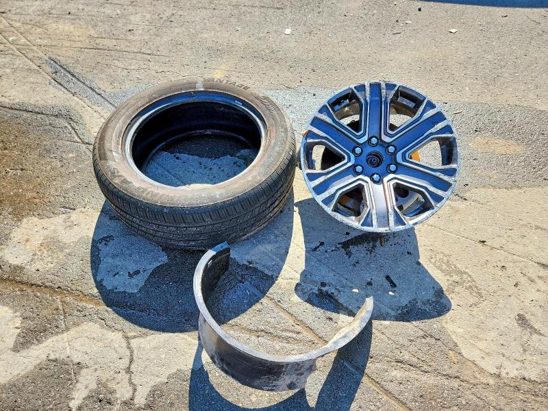 63230956 :رقم المزاد ، 1C4SJSBP9RS182052 vin ، 2024 Jeep Wagoneer مزاد بيع