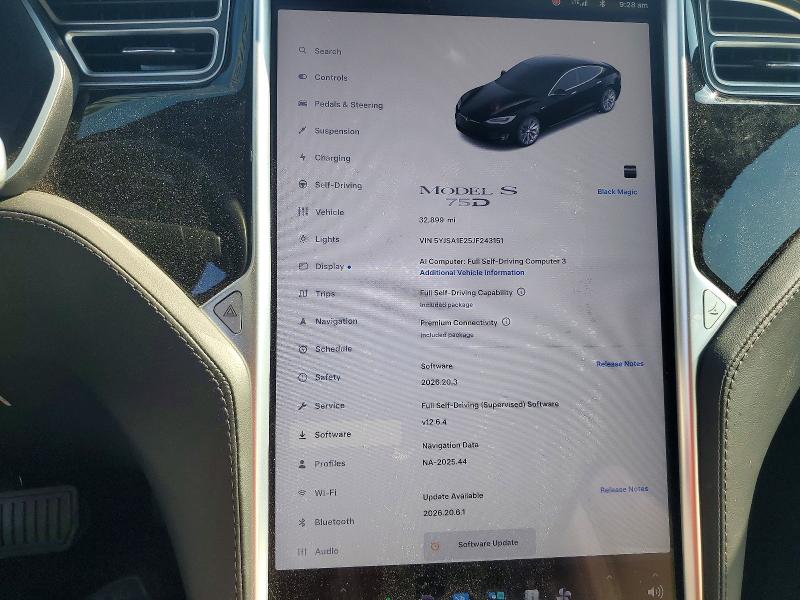 63132406 :رقم المزاد ، 5YJSA1E25JF243151 vin ، 2018 Tesla Model S مزاد بيع