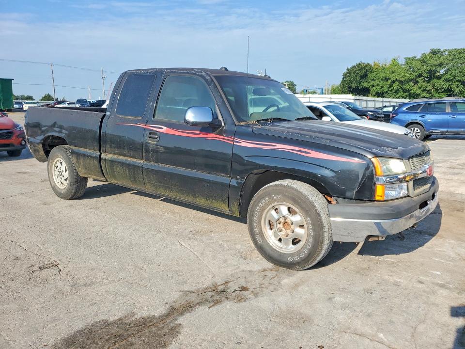 2004 Chevrolet Silverado მანქანა იყიდება აუქციონზე, vin: 2GCEC19T641141875, აუქციონის ნომერი: 61005206