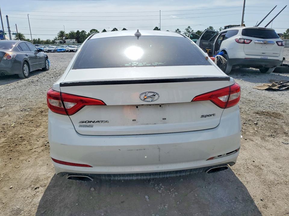 60758446 :رقم المزاد ، 5NPE34AF0FH143033 vin ، 2015 Hyundai Sonata مزاد بيع