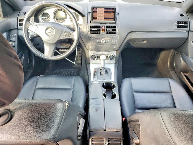 79134145 :رقم المزاد ، WDDGF54X38F075047 vin ، 2008 Mercedes-benz C مزاد بيع