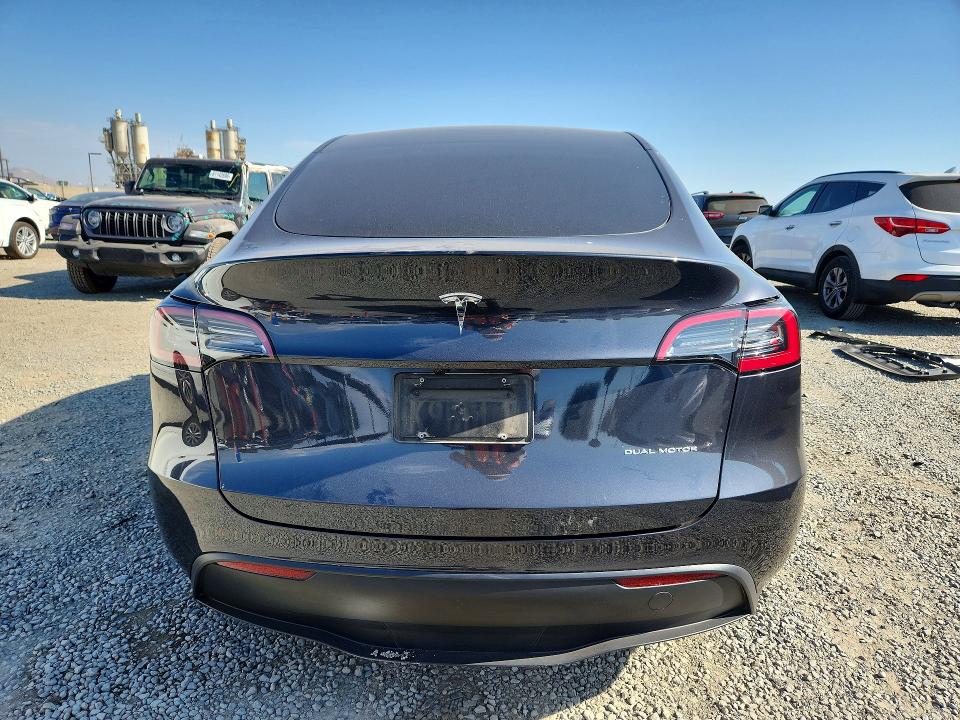 Продаж на аукціоні авто 2025 Tesla Model Y, vin: 7SAYGAEE8SF309036, номер лоту: 60720856