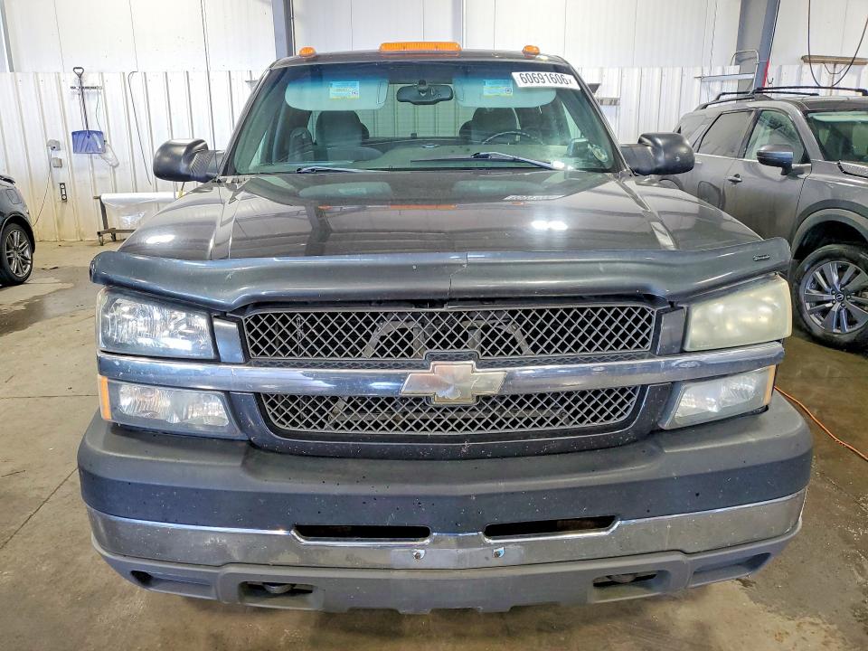 2004 Chevrolet Silverado მანქანა იყიდება აუქციონზე, vin: 1GCJK39U14E247008, აუქციონის ნომერი: 60691606