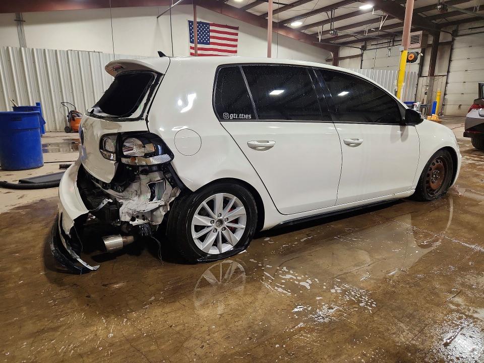 61585166 :رقم المزاد ، WVWGD7AJ7EW010631 vin ، 2014 Volkswagen Gti مزاد بيع
