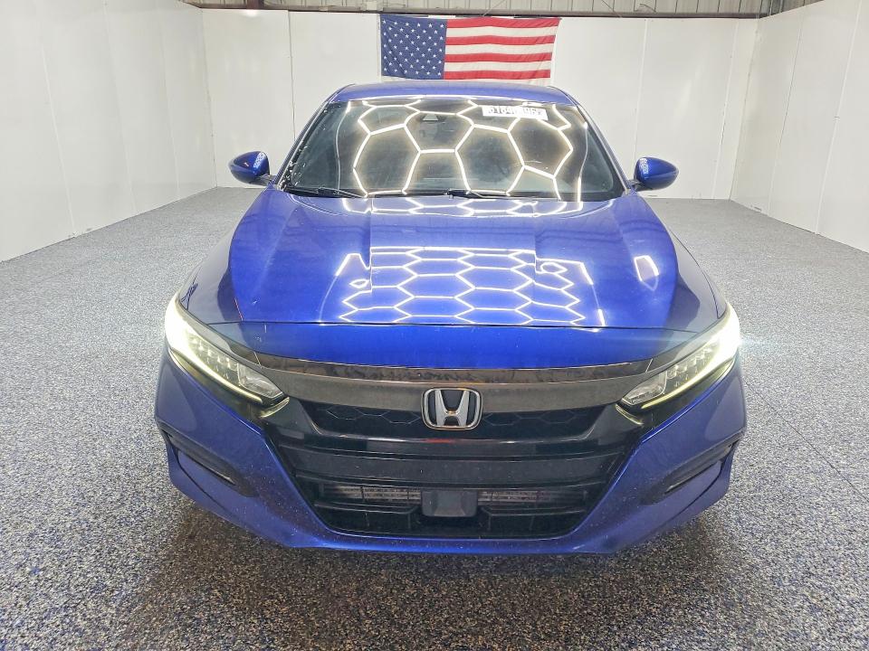 Продажа на аукционе авто 2019 Honda Accord, vin: 1HGCV1F3XKA153859, номер лота: 61846196