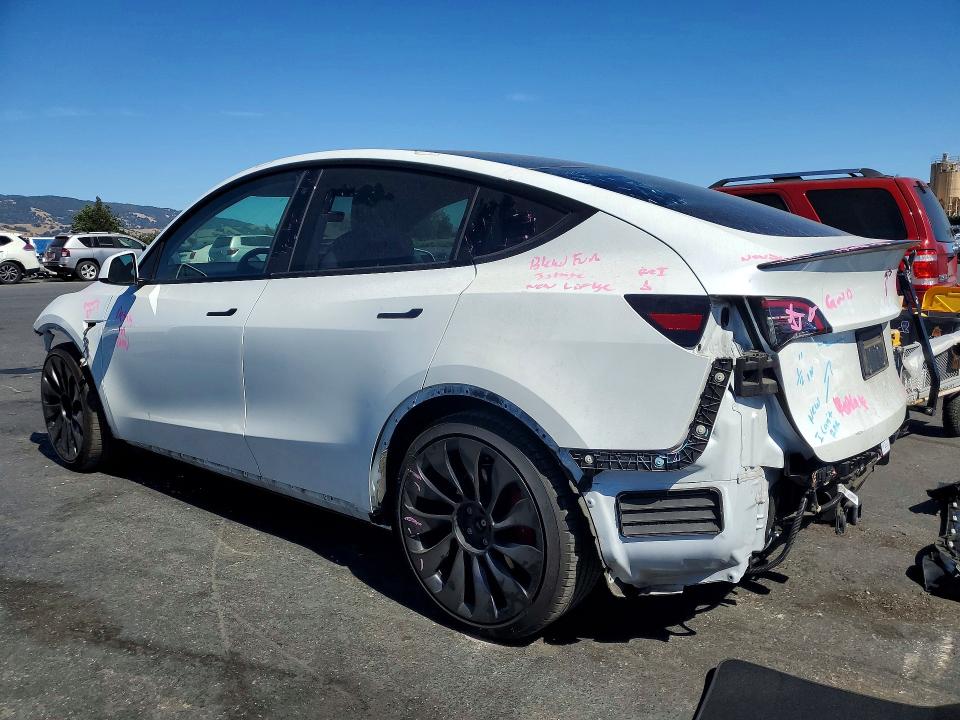 2022 Tesla Model Y მანქანა იყიდება აუქციონზე, vin: 7SAYGDEF8NF408745, აუქციონის ნომერი: 61912776