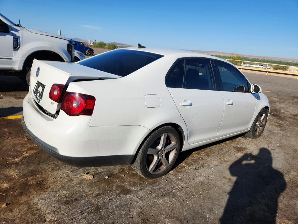 Продаж на аукціоні авто 2010 Volkswagen Jetta, vin: 3VWRJ7AJ1AM015199, номер лоту: 62844726