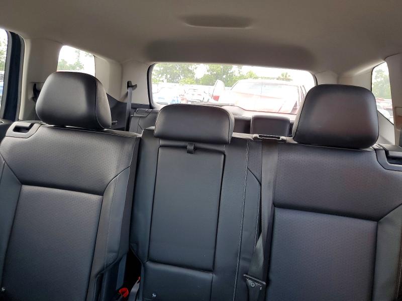 60008346 :رقم المزاد ، 1V2CR2CA8JC545400 vin ، 2018 Volkswagen Atlas مزاد بيع