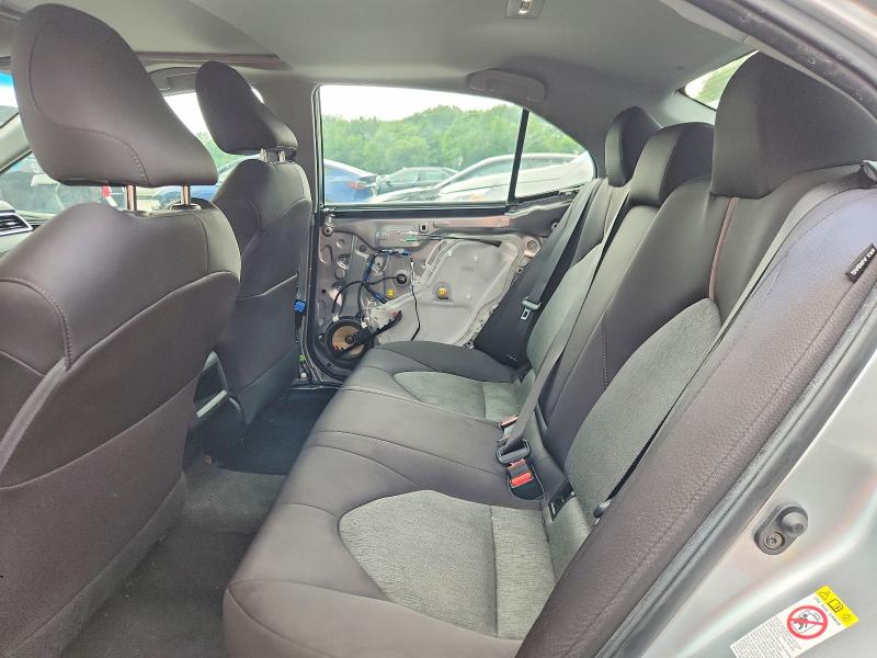 Продаж на аукціоні авто 2018 Toyota Camry, vin: 4T1B11HK0JU108187, номер лоту: 61488126