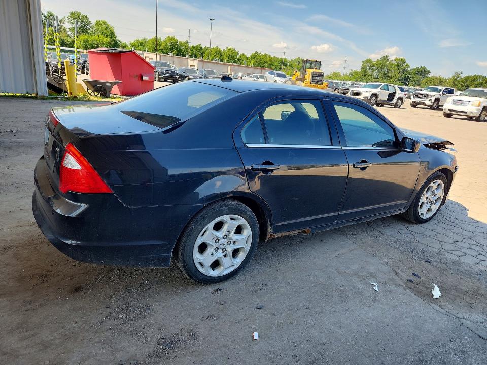 60068456 :رقم المزاد ، 3FAHP0HA8BR167176 vin ، 2011 Ford Fusion مزاد بيع