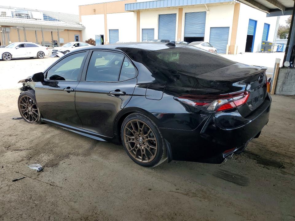 2023 Toyota Camry Hybrid მანქანა იყიდება აუქციონზე, vin: 4T1G31AK2PU048609, აუქციონის ნომერი: 61350136