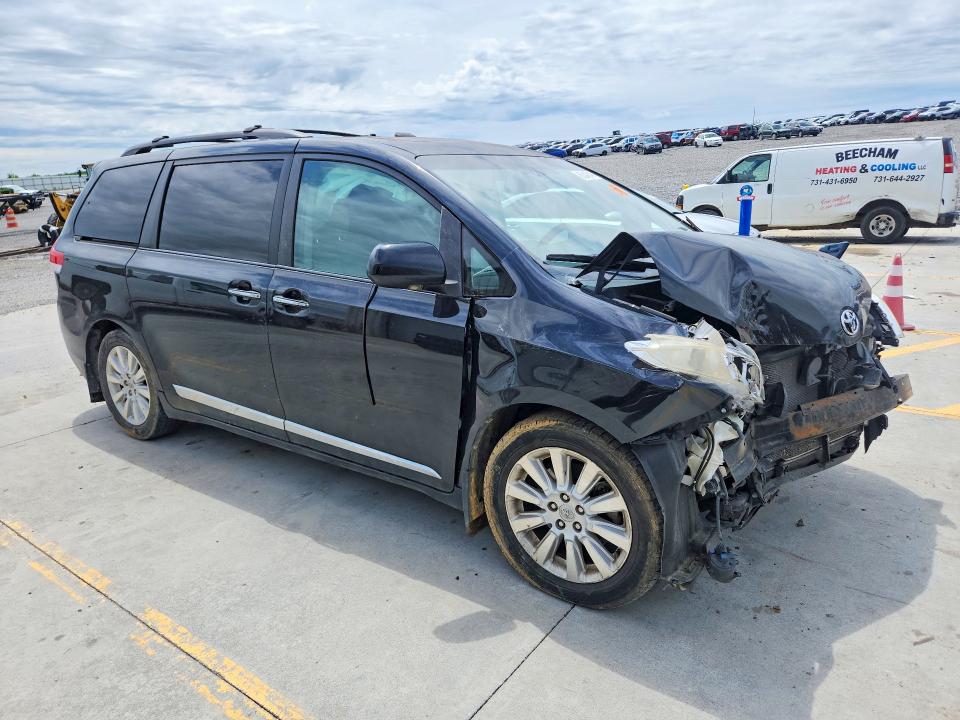 60046846 :رقم المزاد ، 5TDYK3DC2BS119591 vin ، 2011 Toyota Sienna مزاد بيع