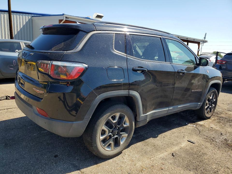 2017 Jeep Compass მანქანა იყიდება აუქციონზე, vin: 3C4NJDDB6HT641173, აუქციონის ნომერი: 61089906