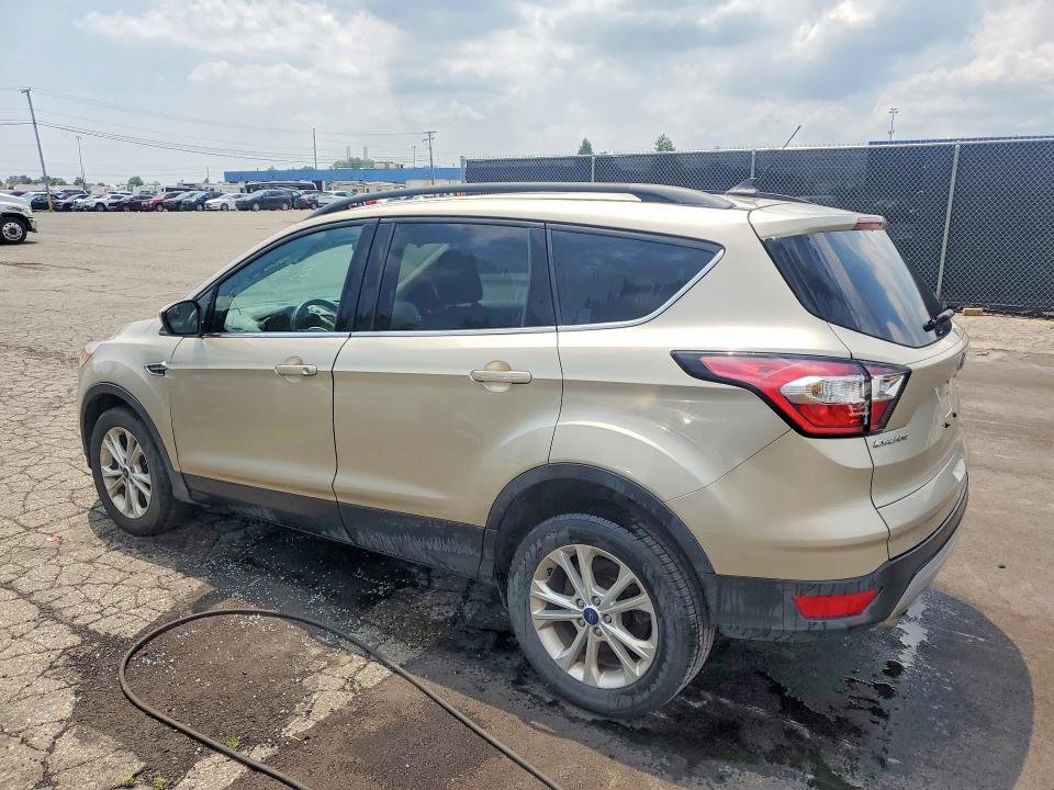59869346 :رقم المزاد ، 1FMCU9HDXJUD56409 vin ، 2018 Ford Escape مزاد بيع