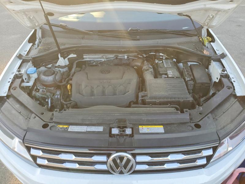 60946526 :رقم المزاد ، 3VV2B7AX5MM086613 vin ، 2021 Volkswagen Tiguan مزاد بيع