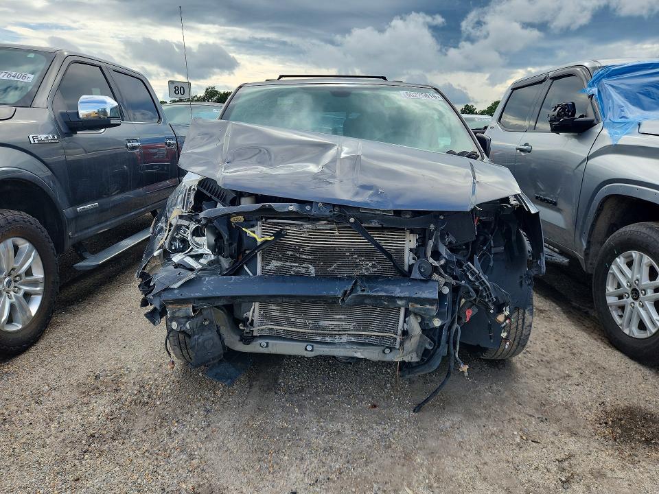 60225616 :رقم المزاد ، 2C4RDGCG6JR327622 vin ، 2018 Dodge Grand Caravan مزاد بيع