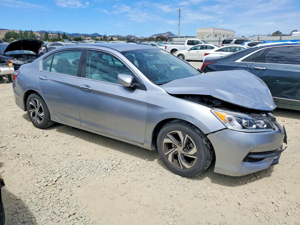 Продаж на аукціоні авто 2017 Honda Accord, vin: 1HGCR2F3XHA185116, номер лоту: 62106036