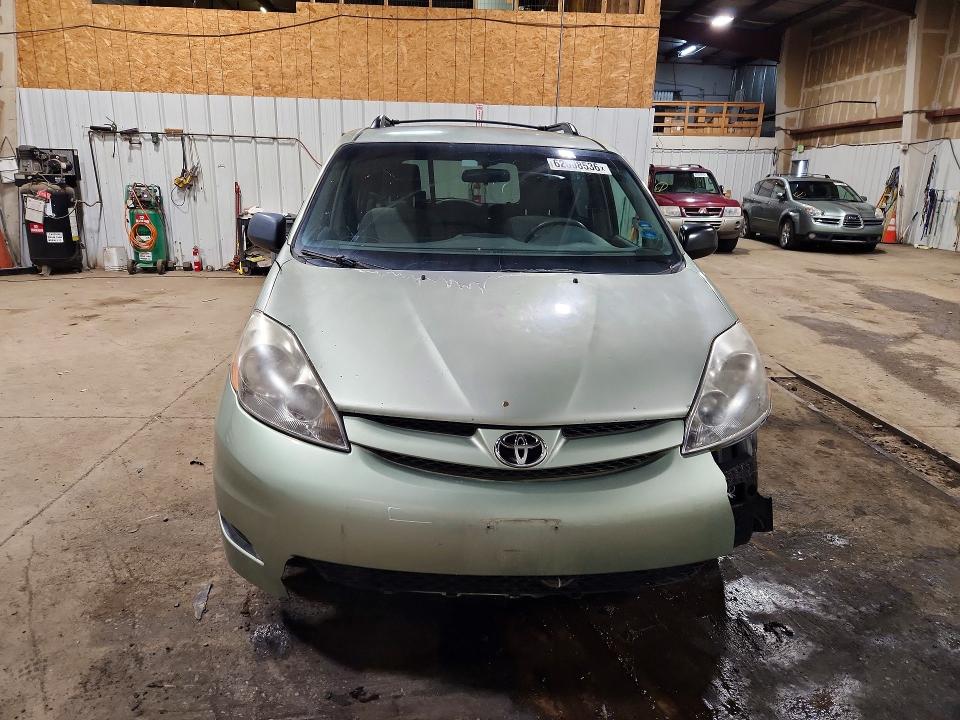 62008536 :رقم المزاد ، 5TDBK23C98S014900 vin ، 2008 Toyota Sienna مزاد بيع