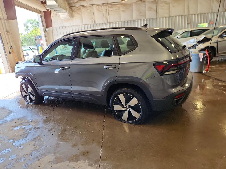 60249406 :رقم المزاد ، 3VV8C7B23SM048627 vin ، 2025 Volkswagen Taos مزاد بيع