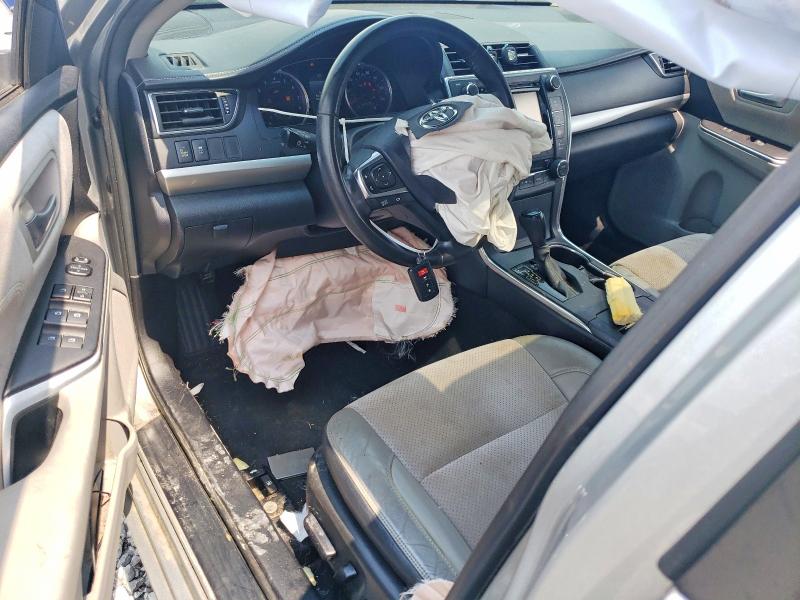 62904706 :رقم المزاد ، 4T1BF1FK8FU921398 vin ، 2015 Toyota Camry مزاد بيع