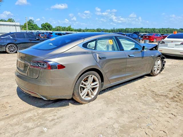 Продаж на аукціоні авто 2023 Tesla Model S, vin: 5YJSA1S23FF092306, номер лоту: 61316256