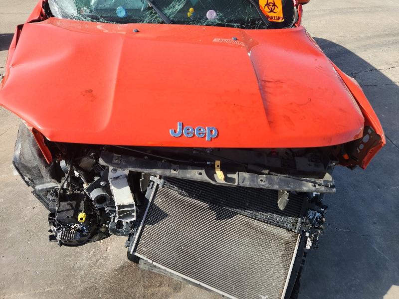 62000526 :رقم المزاد ، ZACNJCB12MPM24092 vin ، 2021 Jeep Renegade مزاد بيع