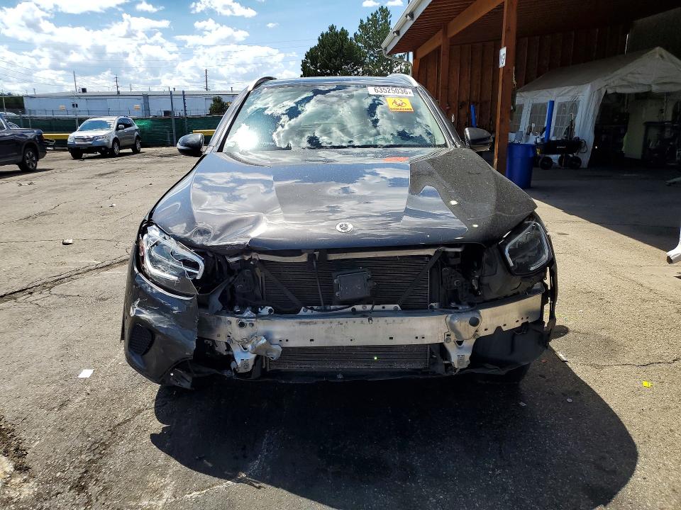 63525036 :رقم المزاد ، W1N0G8EB5MV323739 vin ، 2021 Mercedes-benz Glc مزاد بيع
