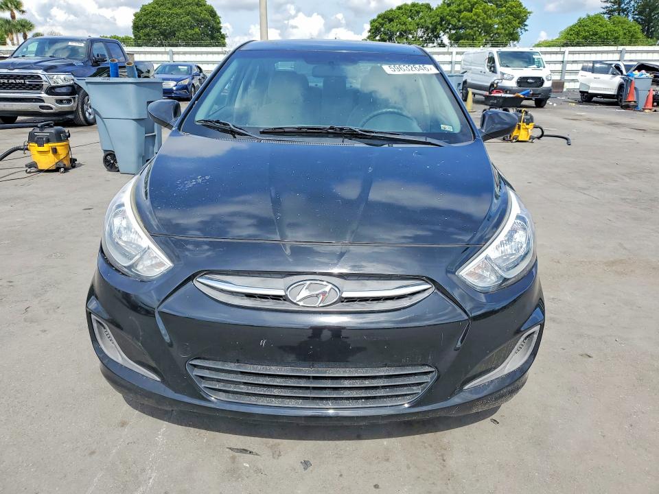 59632646 :رقم المزاد ، KMHCT4AE0HU354929 vin ، 2017 Hyundai Accent مزاد بيع