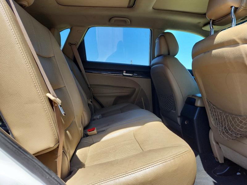 60468006 :رقم المزاد ، 5XYKU4A22BG043353 vin ، 2011 Kia Sorento مزاد بيع