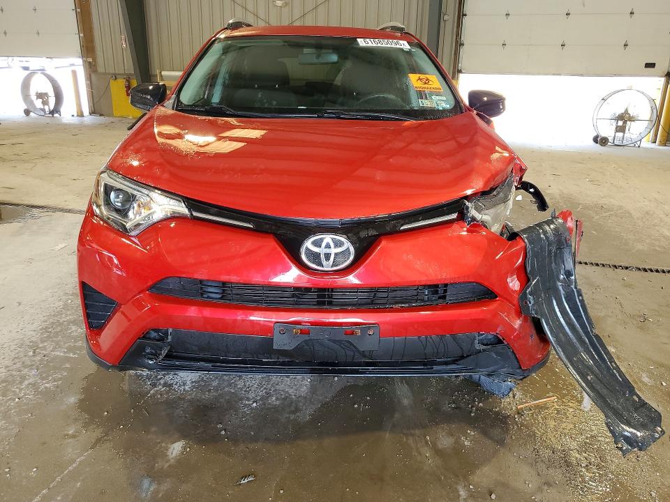 Продажа на аукционе авто 2016 Toyota Rav4, vin: 2T3BFREV0GW414823, номер лота: 61685096