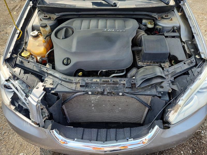 59274366 :رقم المزاد ، 1C3CCBCG8DN553484 vin ، 2013 Chrysler 200 مزاد بيع