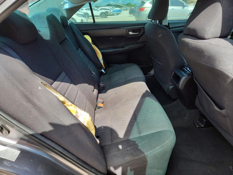 62040376 :رقم المزاد ، 4T1BF1FK5HU281900 vin ، 2017 Toyota Camry مزاد بيع