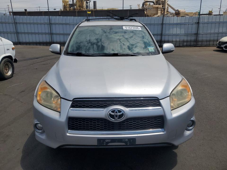 61623696 :رقم المزاد ، JTMYF4DV1A5031695 vin ، 2010 Toyota Rav4 مزاد بيع