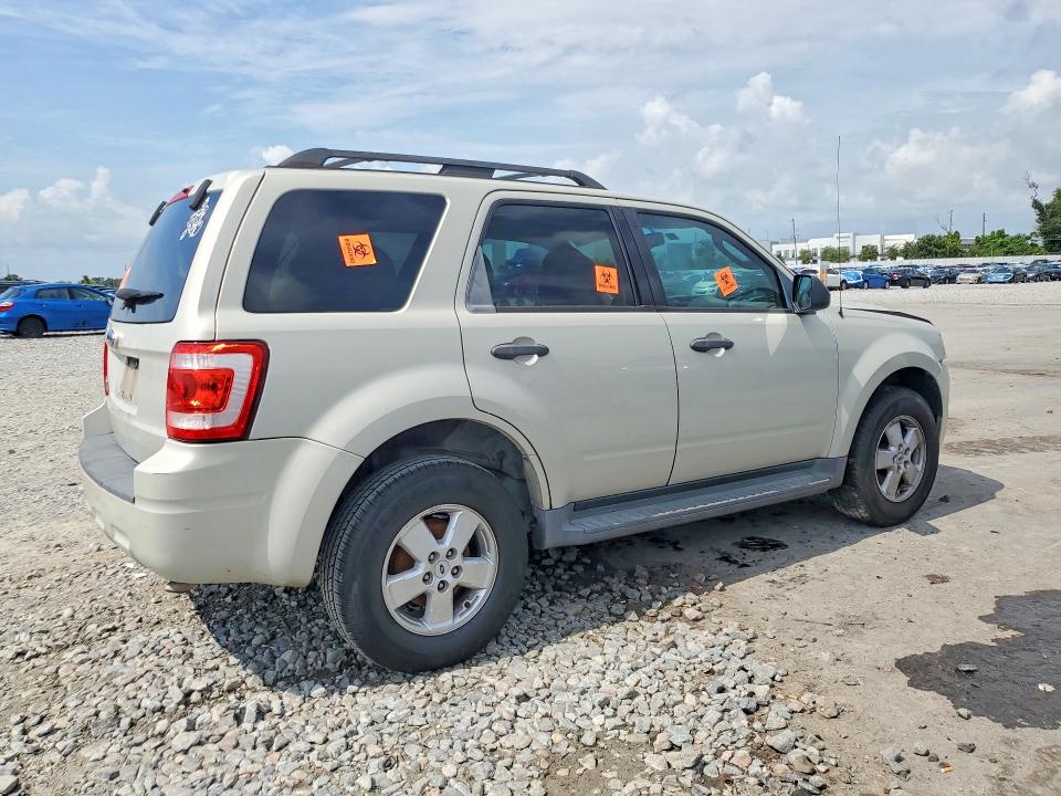 63304416 :رقم المزاد ، 1FMCU03799KA36664 vin ، 2009 Ford Escape مزاد بيع