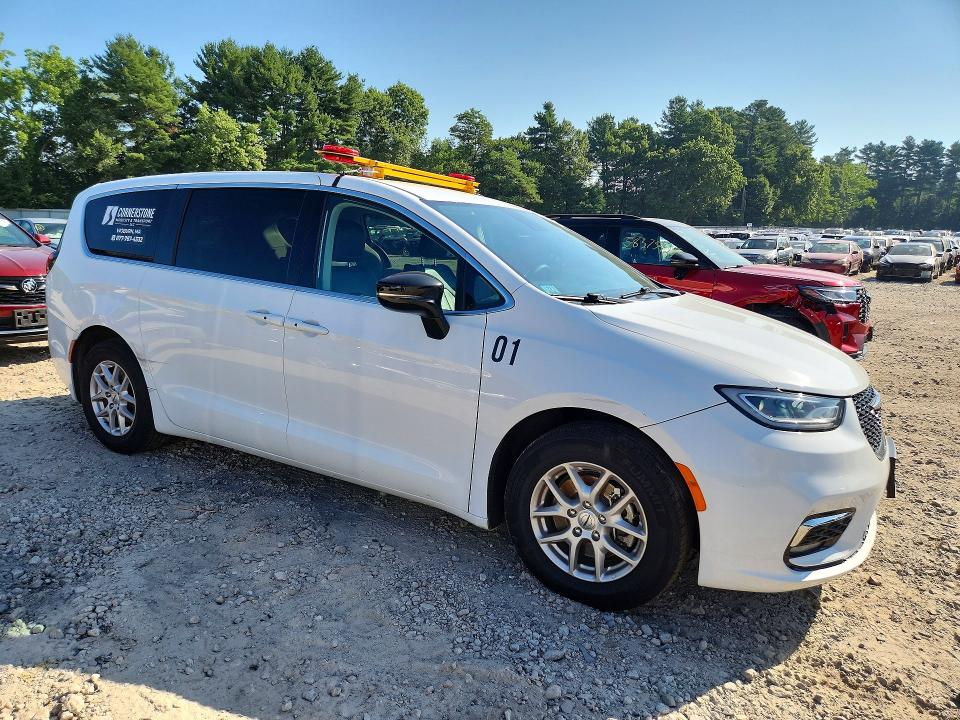 61285336 :رقم المزاد ، 2C4RC1BG4RR155183 vin ، 2024 Chrysler Pacifica مزاد بيع