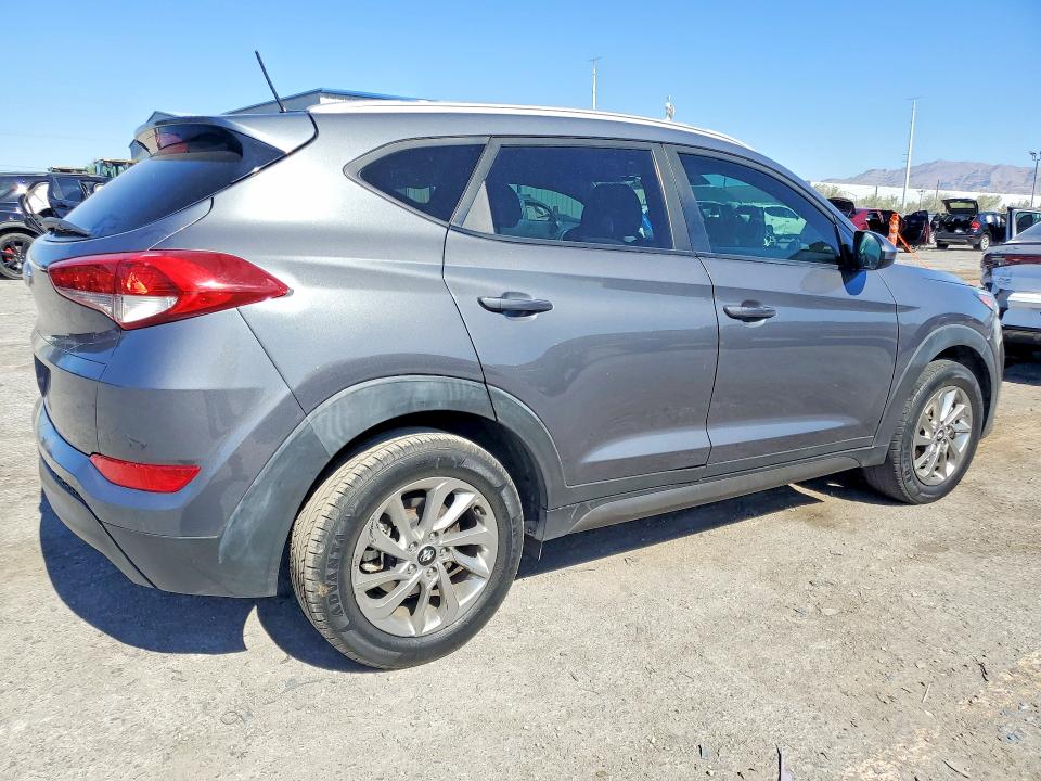 2016 Hyundai Tucson მანქანა იყიდება აუქციონზე, vin: KM8J33A47GU178131, აუქციონის ნომერი: 59834176