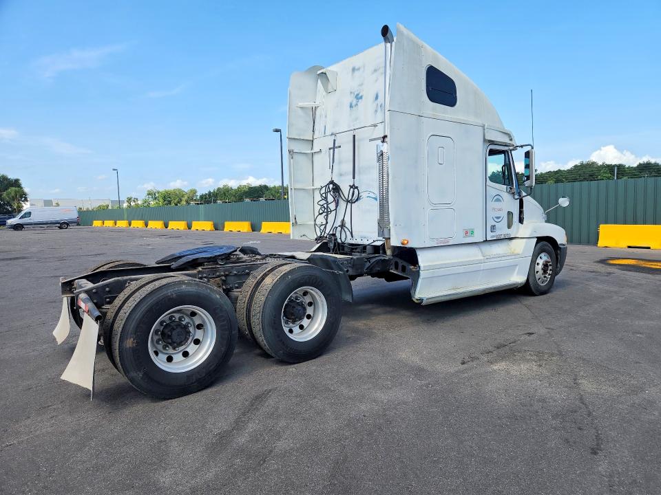 Продаж на аукціоні авто 2002 Freightliner Conventional, vin: 1FUJBBCG62LG28029, номер лоту: 61949196