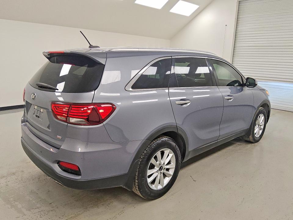 2020 Kia Sorento მანქანა იყიდება აუქციონზე, vin: 5XYPG4A33LG632001, აუქციონის ნომერი: 60334516