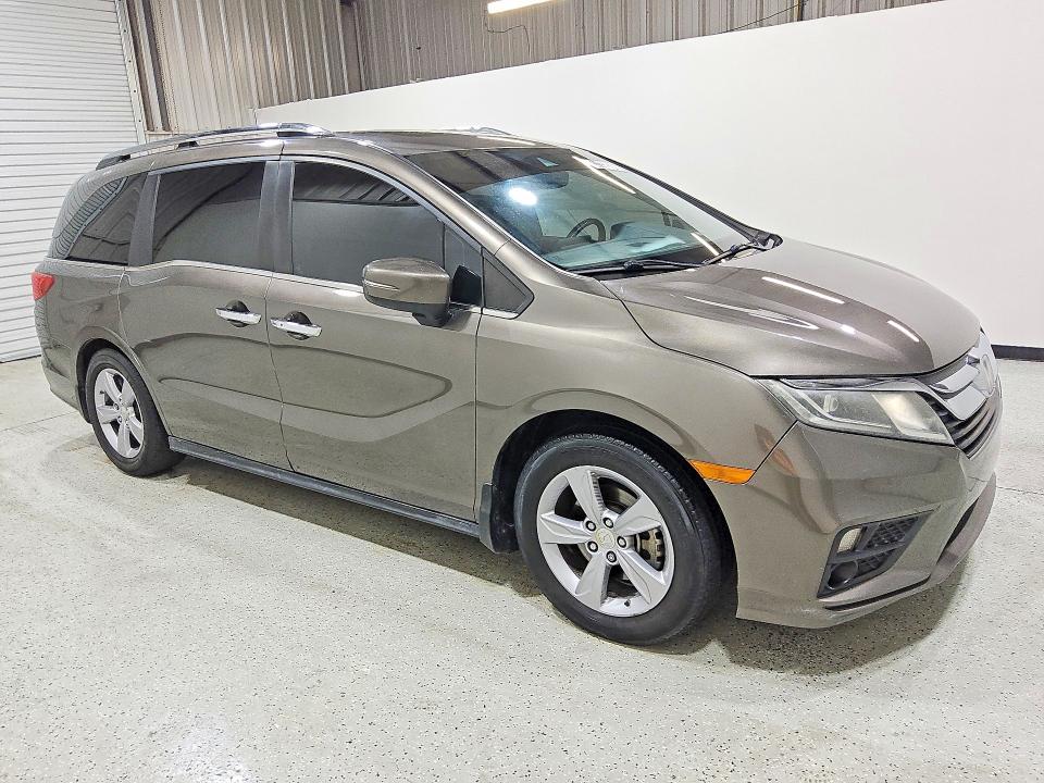 Продаж на аукціоні авто 2018 Honda Odyssey, vin: 5FNRL6H7XJB069901, номер лоту: 61132076