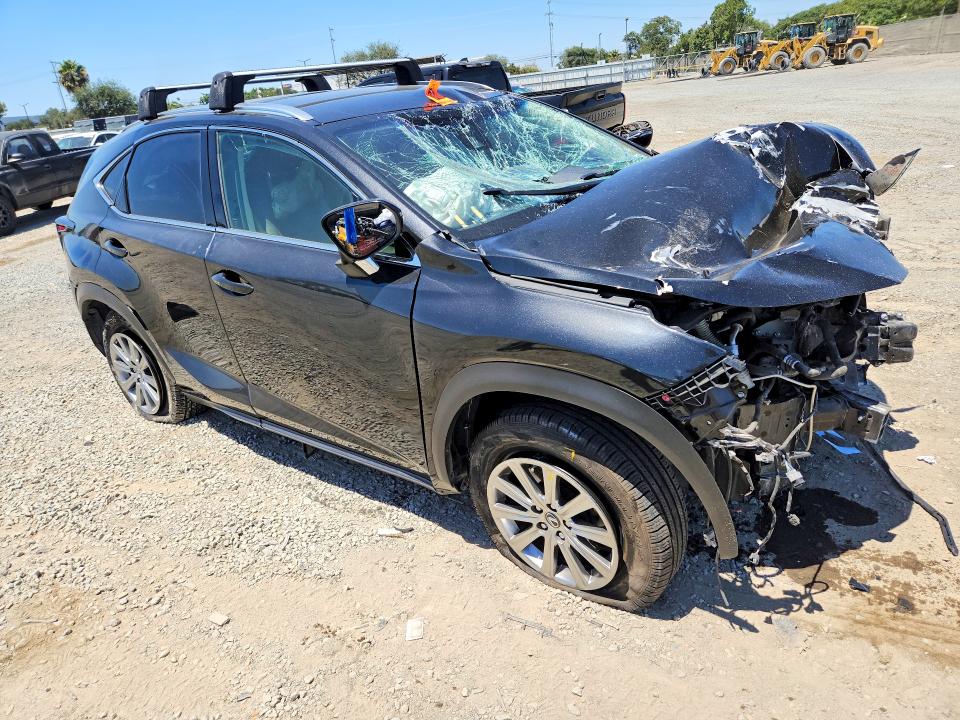 Продажа на аукционе авто 2018 Lexus Nx 300, vin: JTJYARBZ5J2111176, номер лота: 61411016