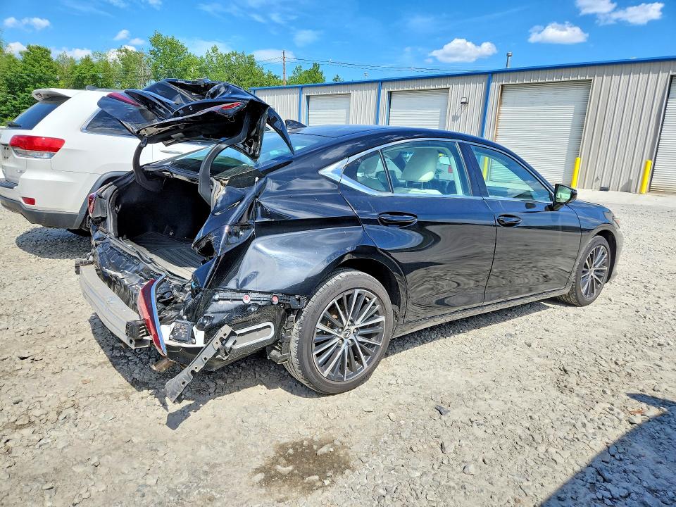 60622406 :رقم المزاد ، 58AD11D16NU009202 vin ، 2022 Lexus Es 250 مزاد بيع