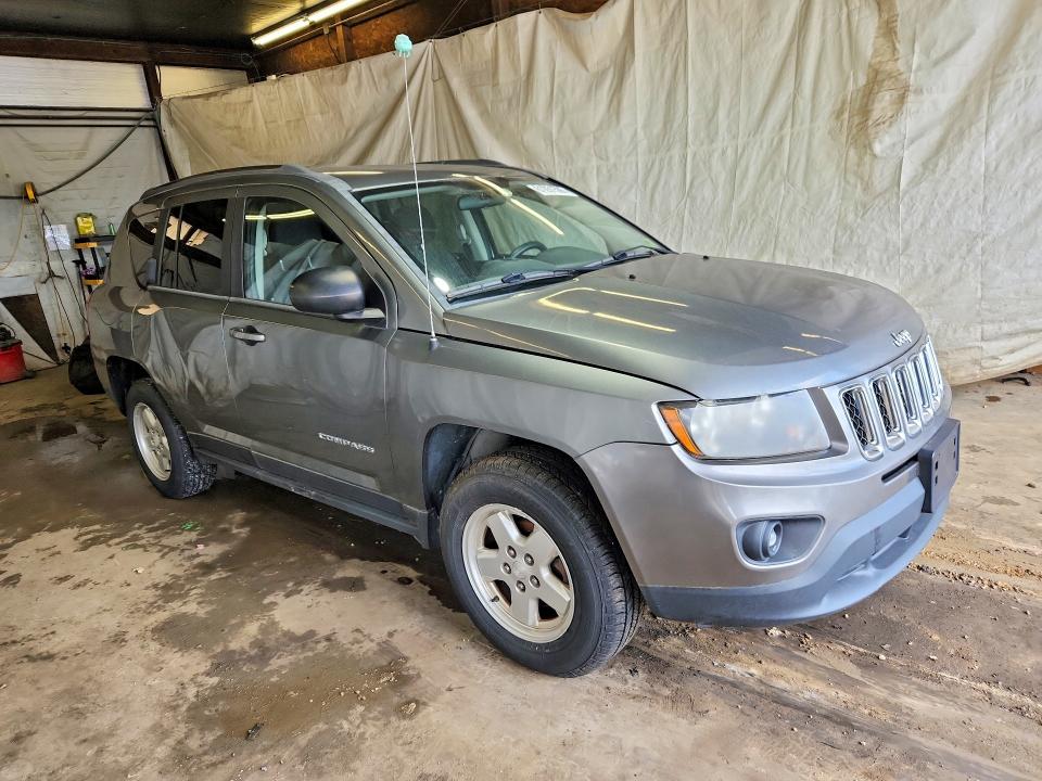 61051586 :رقم المزاد ، 1C4NJDBB8ED506135 vin ، 2014 Jeep Compass مزاد بيع