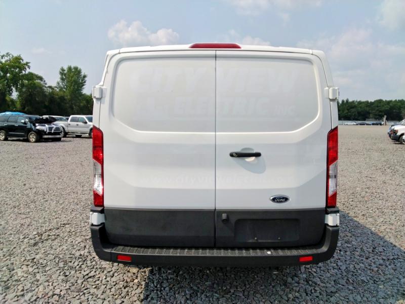 64684656 :رقم المزاد ، 1FTBR1Y89PKA69976 vin ، 2023 Ford Transit مزاد بيع